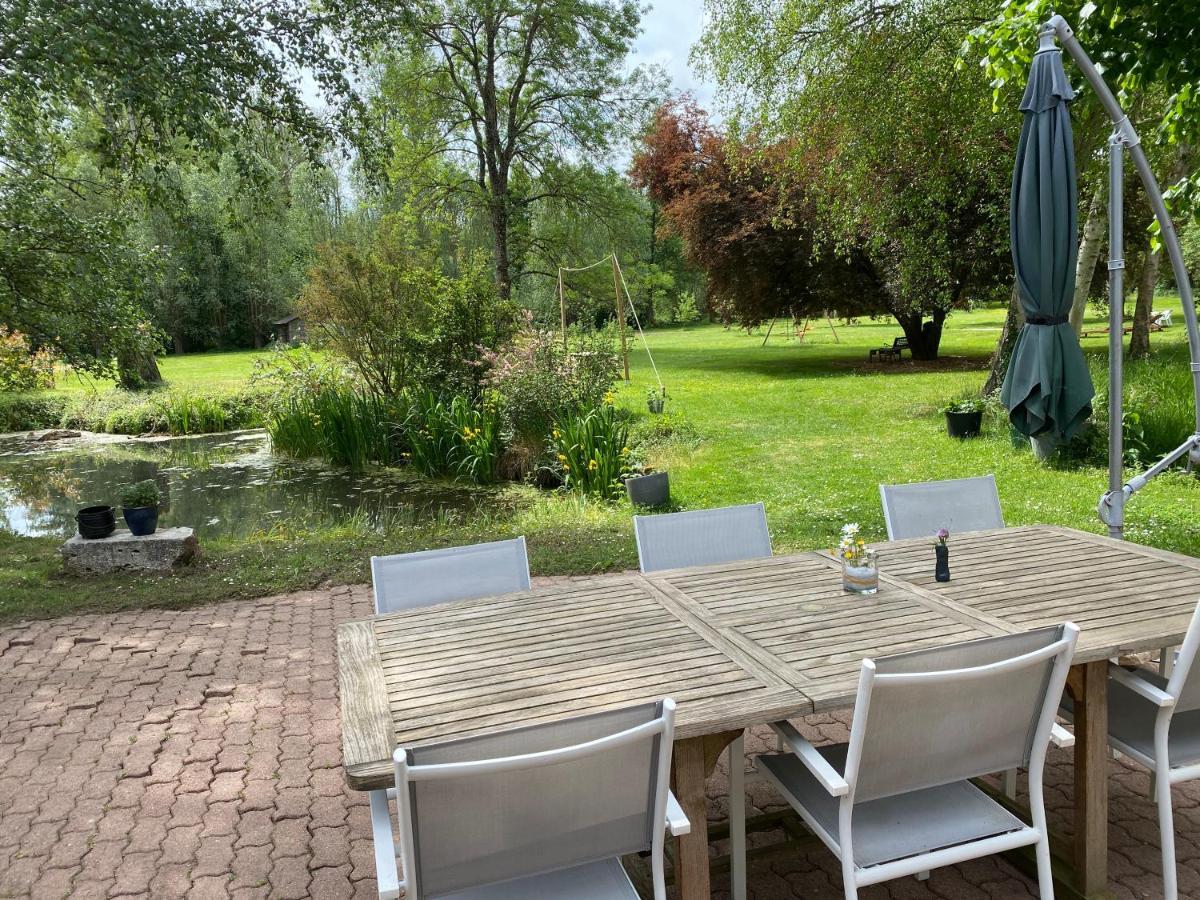 Bed and Breakfast Le Moulin De Pasnel Monteaux Exterior foto